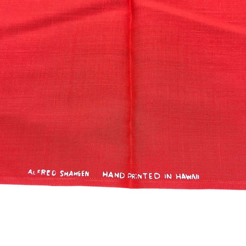 Alfred Shaheen Fabric Hand Printed in Hawaii Red w/White Chrysanthemums 44 x 52 - Picture 2 of 9